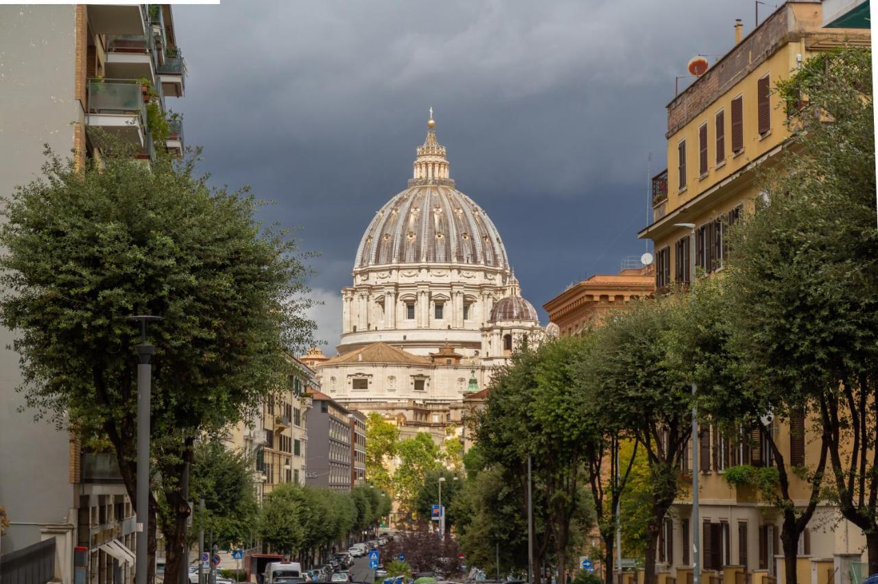 Home At Rome St. Peter Guest House Екстериор снимка